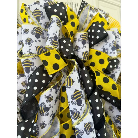 Honey Bee Ribbon & Mesh Spring Summer Wreath, Bumblebee Front Door Hanger - Picture 2 of 6